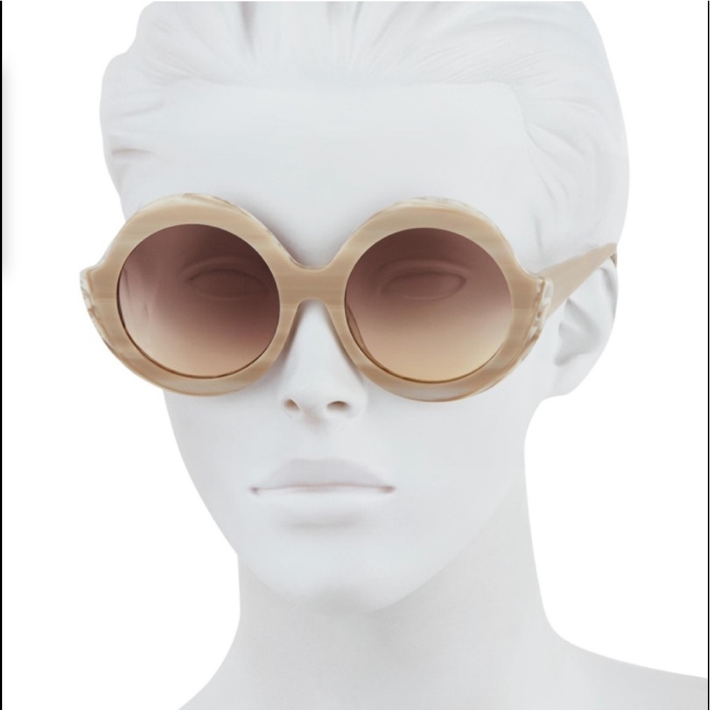 NWT Alice + Olivia Stacey Cream Horn Sunglasses